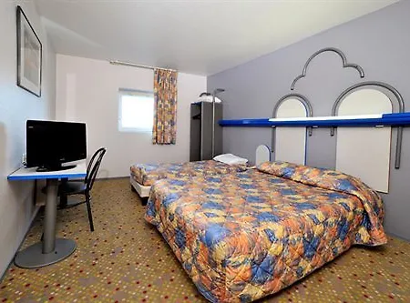 Ibis Budget Grigny Centre 2*