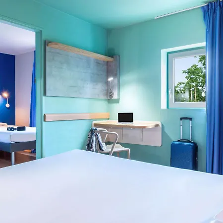 Hotel Ibis Budget Grigny Centre 2*