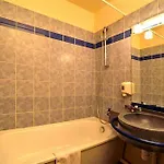 Ibis Budget Centre 2*