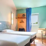 Hotel Ibis Budget Centre 2*
