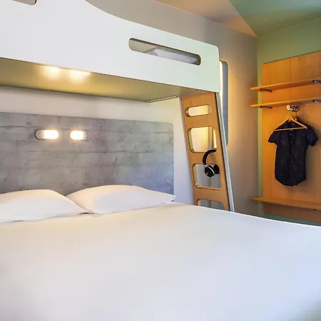 Hotel Ibis Budget Centre 2*