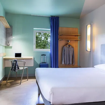 Hotel Ibis Budget Centre 2*