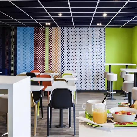 Ibis Budget Centre Отель 2*