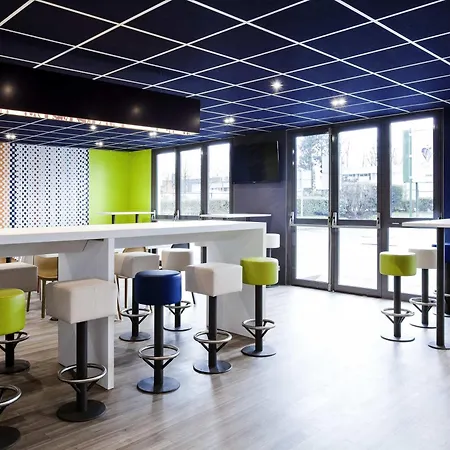 Ibis Budget Centre Otel Grigny (Essonne)