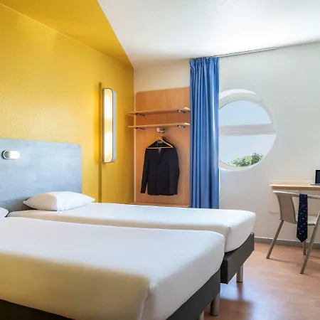Hotel Ibis Budget Centre 2*