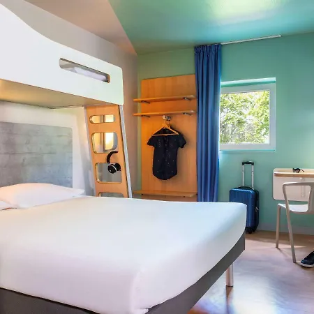 Ibis Budget Grigny Centre 2*