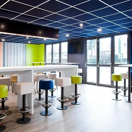 Ibis Budget Centre Hotel 2*