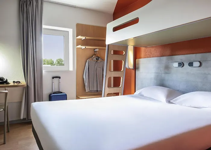 Ibis Budget Centre 2*
