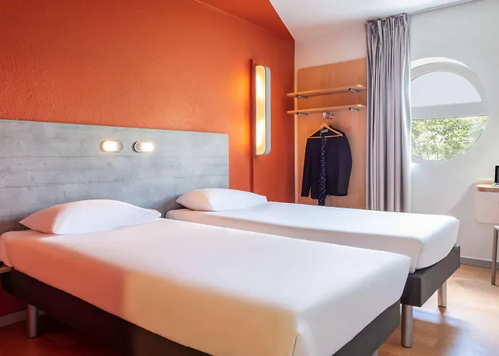 Ibis Budget Centre Hotel 2*