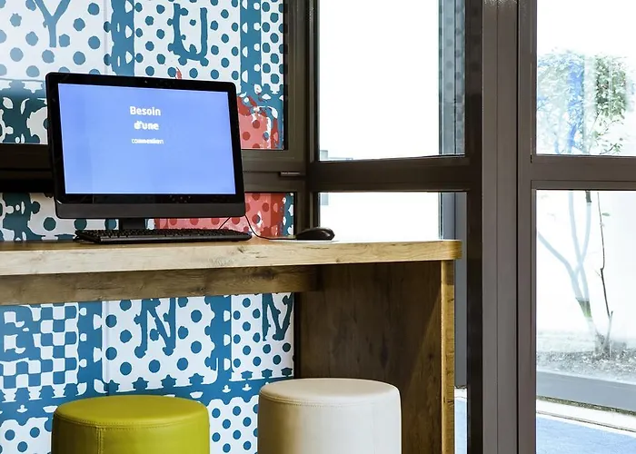 Ibis Budget Centre 2*