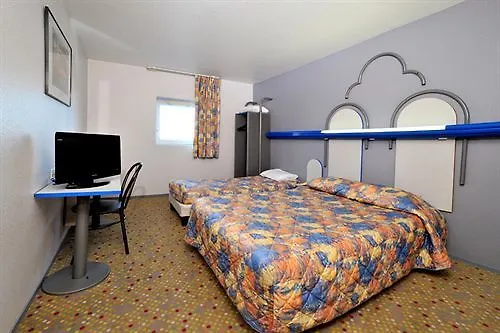 Ibis Budget Centre 2*