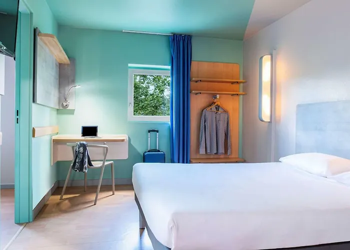 Ibis Budget Centre 2*